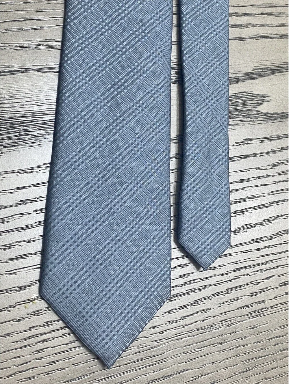 Perry Ellis Mens Necktie Contrasting Gray Plaid 100% Polyester Tie
